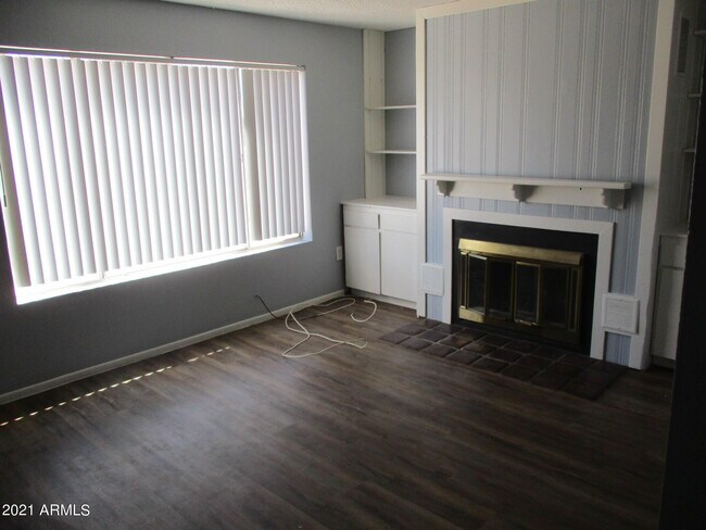Foto del edificio - 6014 S College Ave