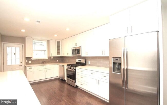 Foto del edificio - 1271 S 24th St
