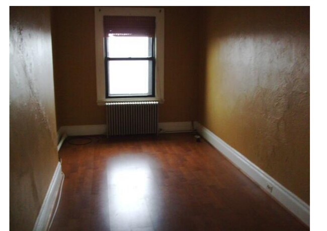 Building Photo - 454 Beacon St