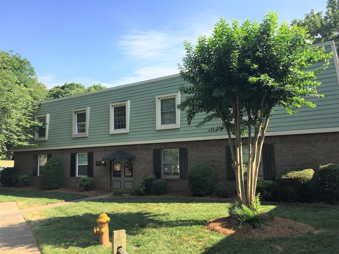 Foto principal - 2628 Park Rd