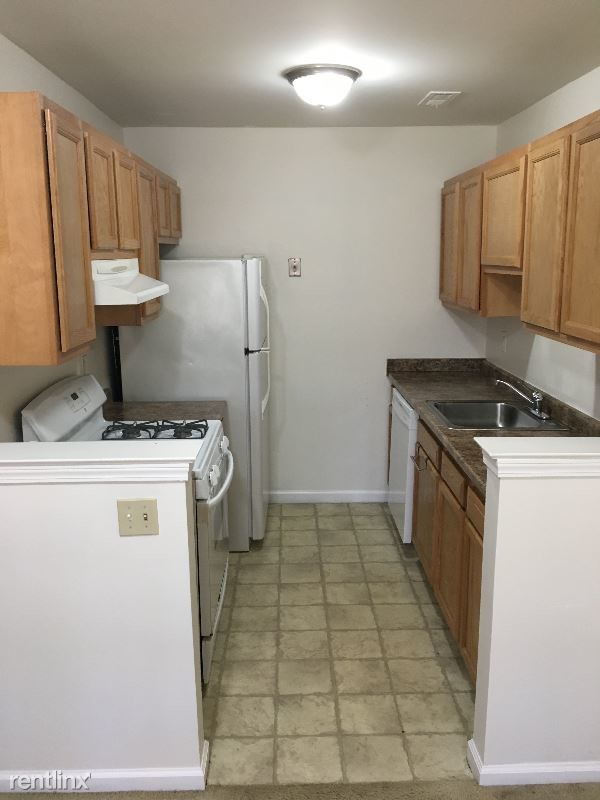 338 Tavistock, Cherry Hill, NJ 08034 Condo for Rent in Cherry Hill