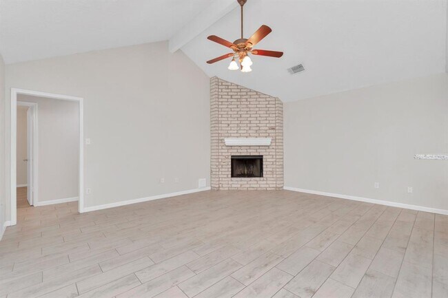 Foto del edificio - 1102 Comstock Springs Dr