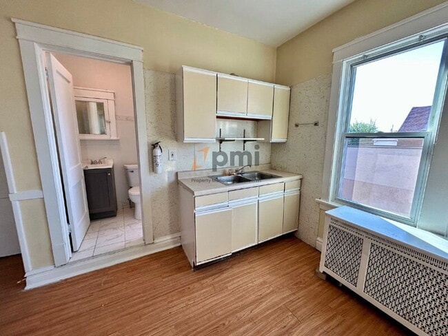 Foto del edificio - 1500 W Fred St