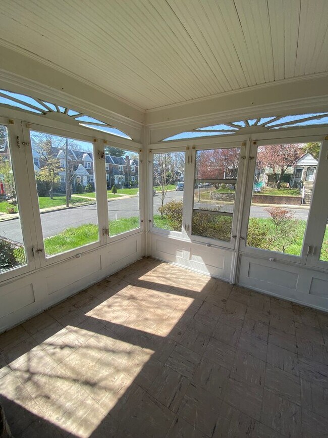 Foto del edificio - Newly Renovated 3 Bedroom 1.5 Bath in Drex...