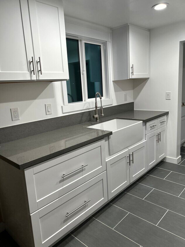 16112 S Ainsworth St, Gardena, CA 90247 Townhome Rentals in Gardena CA