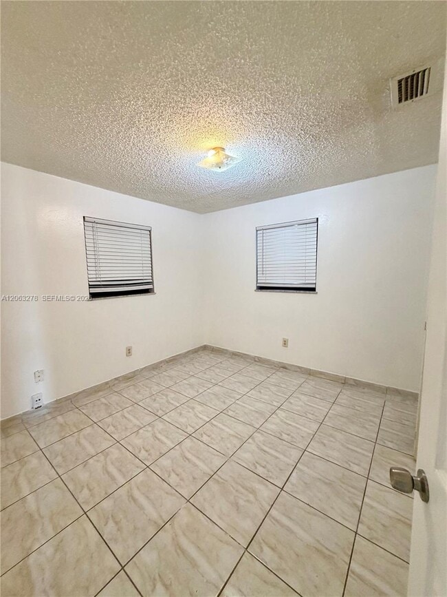 Building Photo - 10442 SW 180th St
