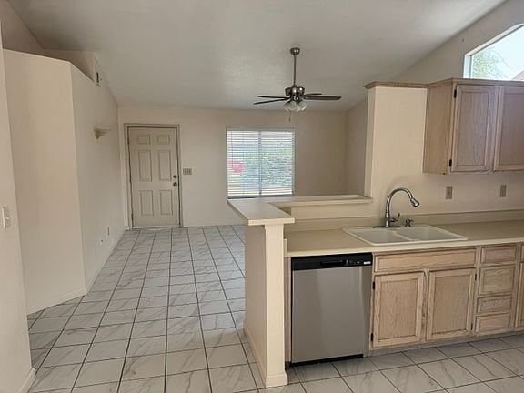 Foto del edificio - 3612 Asheboro Ln