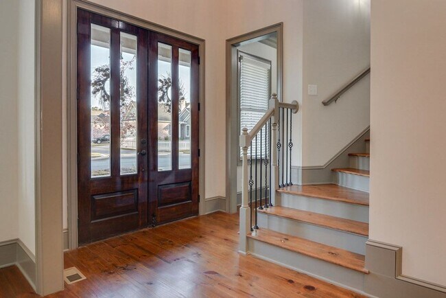 Foto del edificio - 3057 Leaning Oak Way