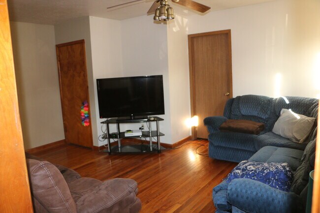 Foto del edificio - 1109 W 20th St