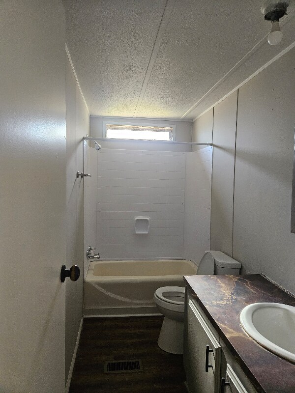 Foto del edificio - 109 Cottondale Rd