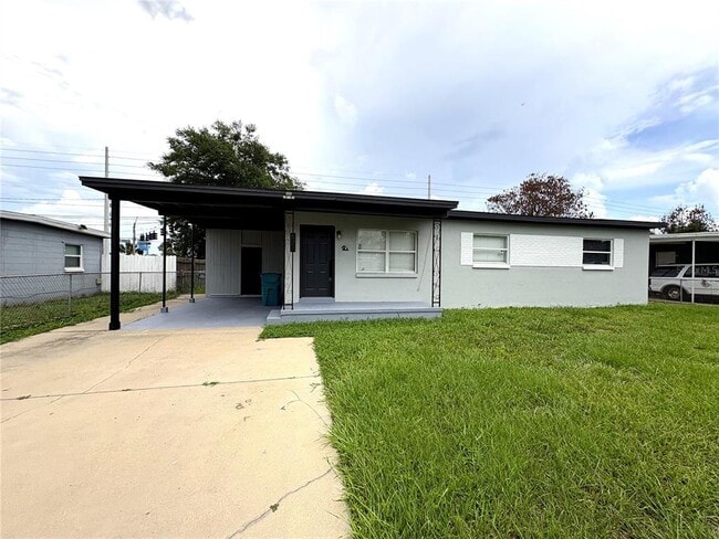 Building Photo - 821 S Solandra Dr