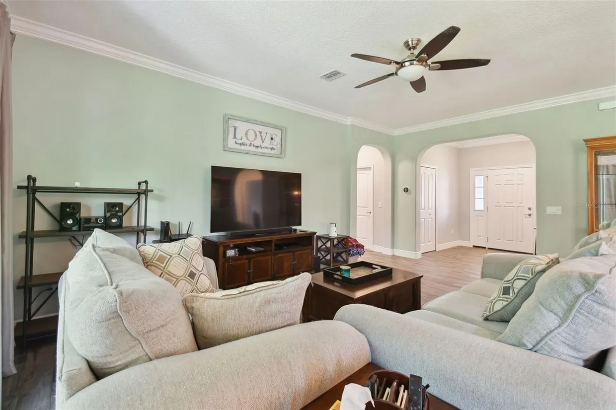 Foto principal - 1056 E Normandy Blvd