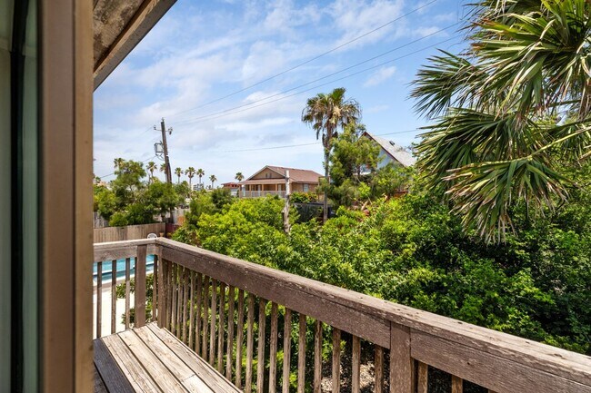 Foto del edificio - 1118 E Esperanza St