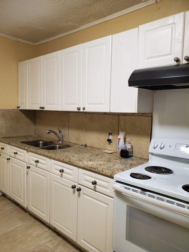 Foto del edificio - 1717 Dairy St