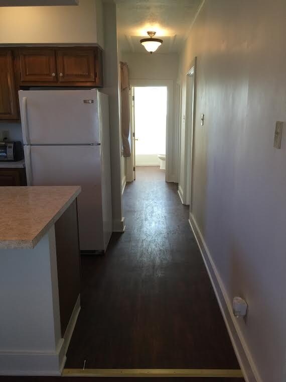 Building Photo - 540 - 2 Bed/1 Bath