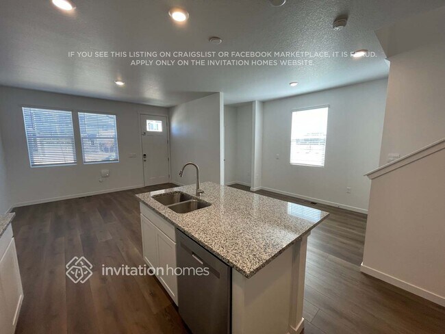 Foto del edificio - 279 S Uriah St