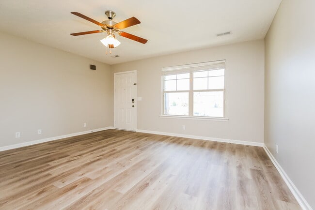 Building Photo - 1806 Warmingfield Dr