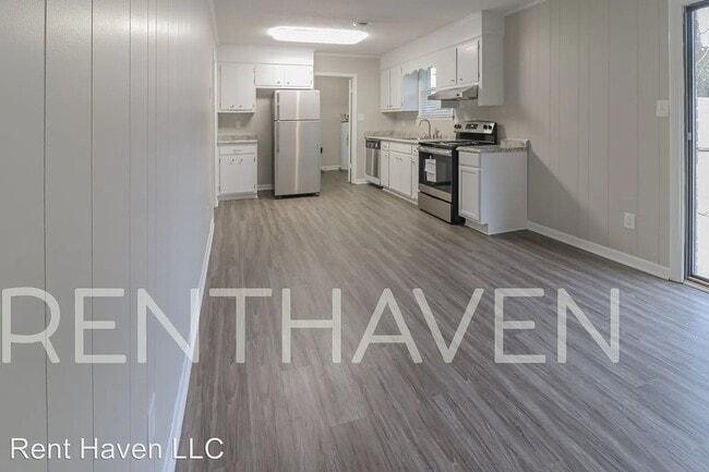 Building Photo - 2505 Dublin Dr