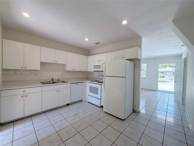 Foto del edificio - 16921 SW 94th Ave
