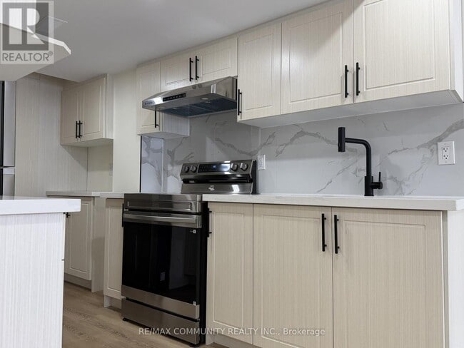 Photo du bâtiment - 3255 Turnstone Blvd