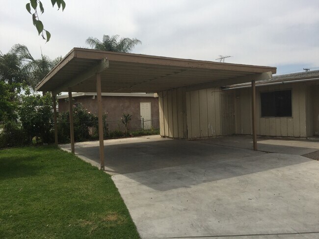 Foto del edificio - House for rent