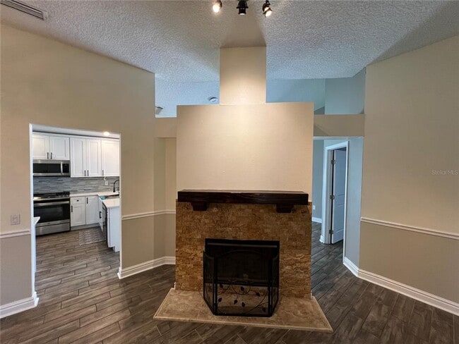 Building Photo - 8509 Bella Way