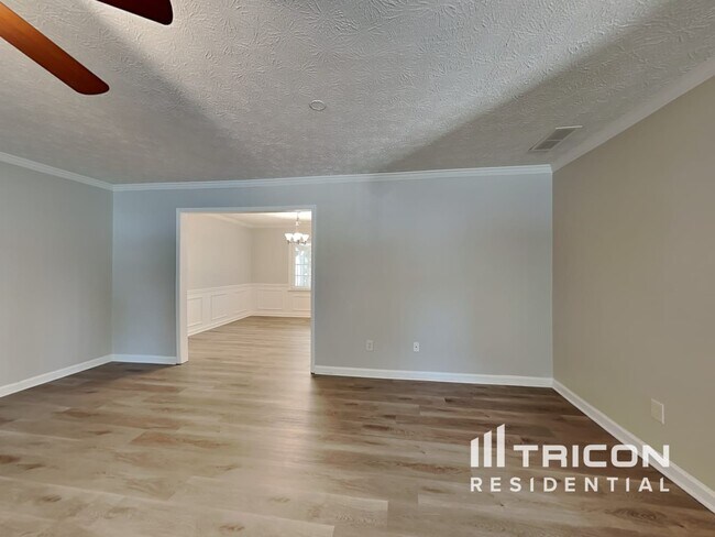 Foto del edificio - 2790 Spring Ridge Cir