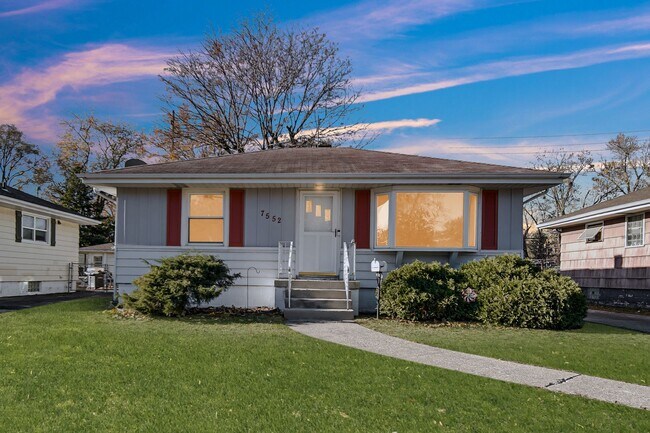 Foto del edificio - 3 Bedroom 1 Bathroom House for Rent!