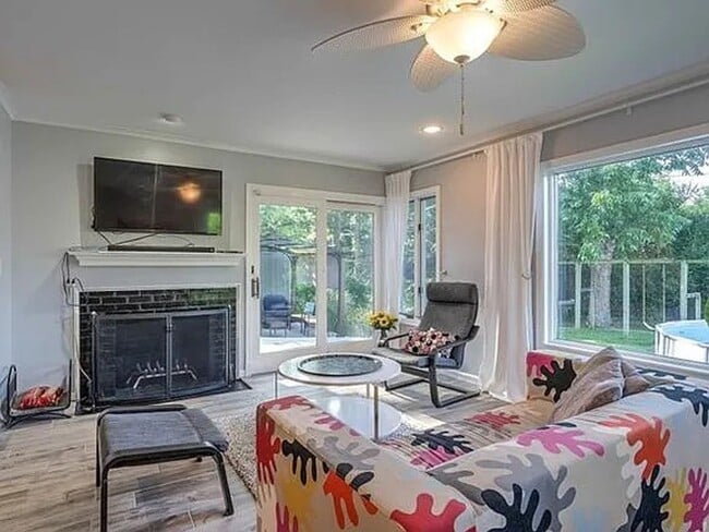 Foto del edificio - Midtown home for rent, 5 bed 3 full baths