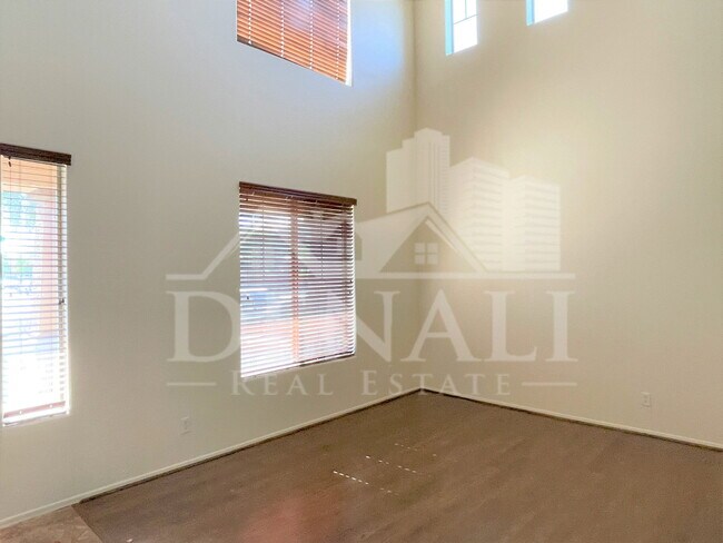 Building Photo - 144 S 108th Dr