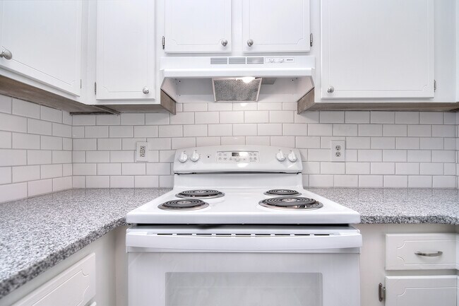 Nueva gama - 339 Sunny Hill Dr