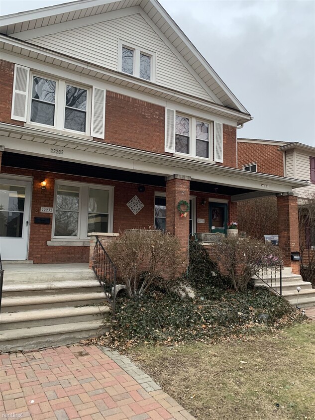 Primary Photo - 3 br, 2.5 bath House - 22232 Tenny St
