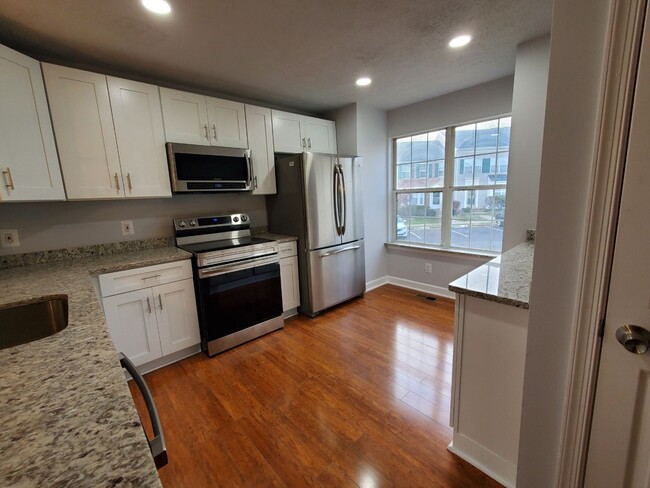Building Photo - 211 Sterling Ct