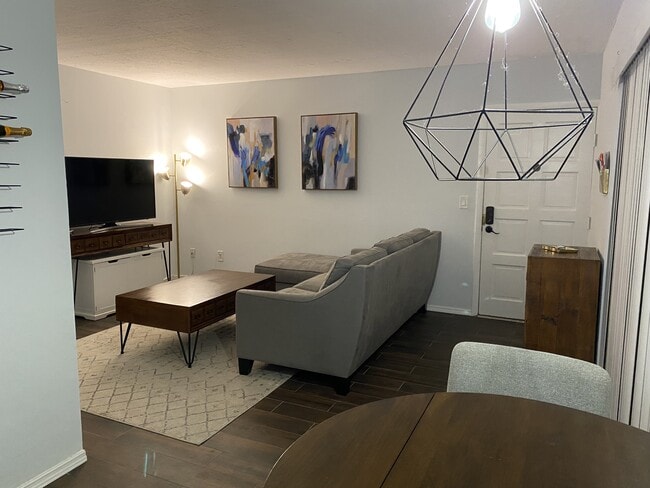 Foto del edificio - 4611 W North B St