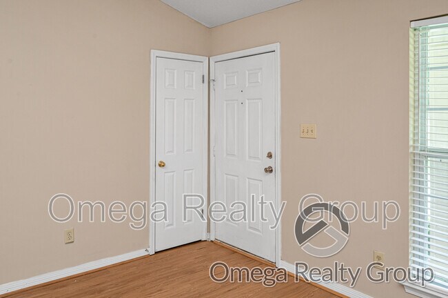 Foto del edificio - 4267 Springview Dr