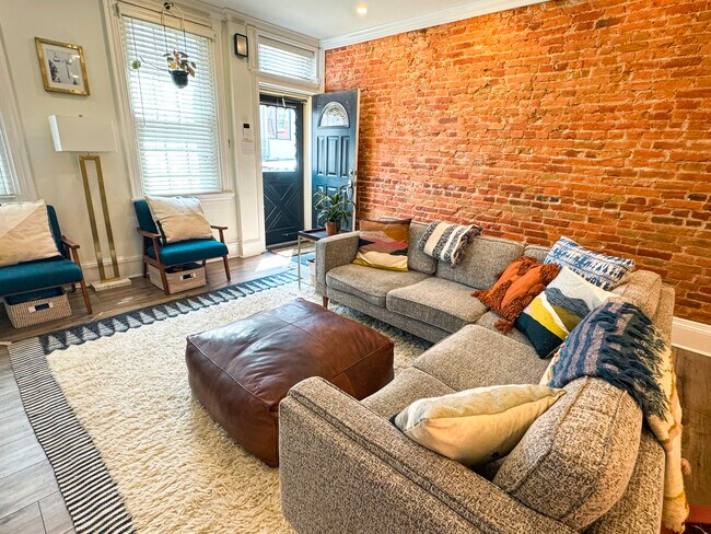 Foto del edificio - 1434 E Columbia Ave