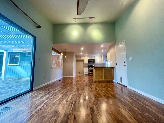 Building Photo - Don't miss this opportunity!!!