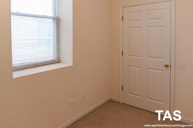 Foto del edificio - 2112 N Campbell Ave