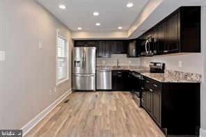 Foto del edificio - 2835 Bowes Ln