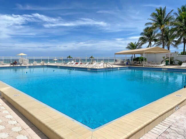 Foto del edificio - 3505 S Ocean Dr