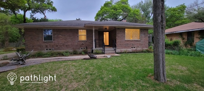 Primary Photo - 1008 Tower Drive, Cedar Hill, TX, 75104