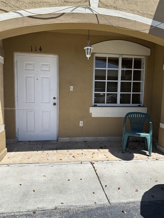 Building Photo - 8100 W 28th Ct