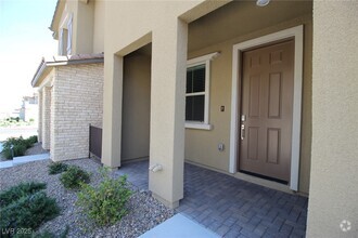 Building Photo - 13 Alamere Falls Dr