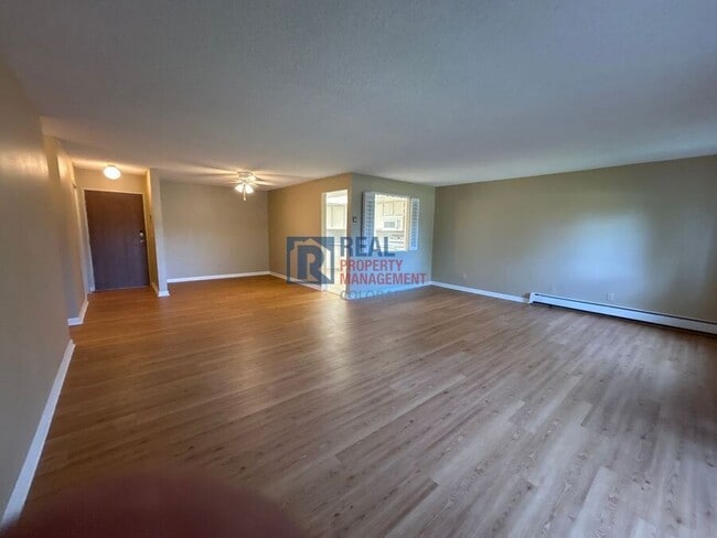 Foto del edificio - 14390 E Marina Dr