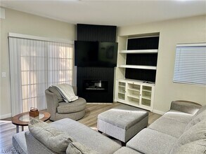 Building Photo - 4730 E Craig Rd