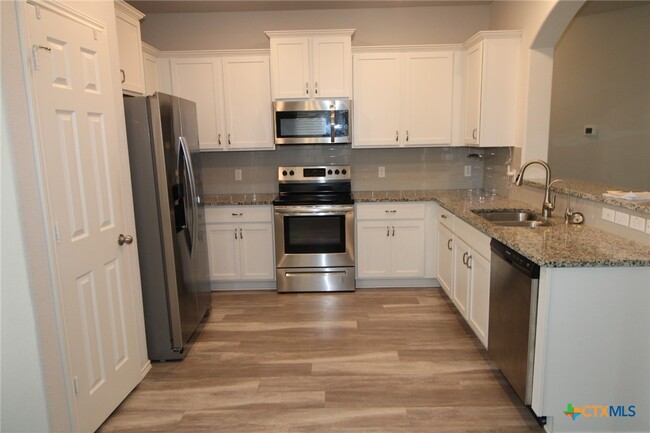 Building Photo - 265 Bethann Dr