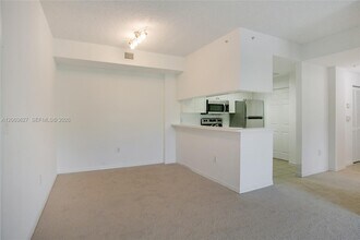 Building Photo - 2813 Grande Pkwy