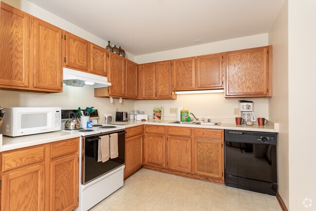 2BR, 2BA - C - Meadowridge Apartments