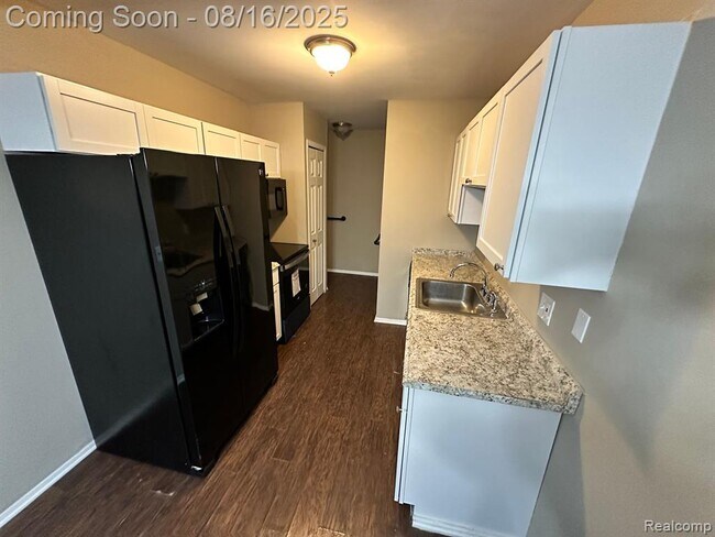 Foto del edificio - 39975 Crosswinds Rd
