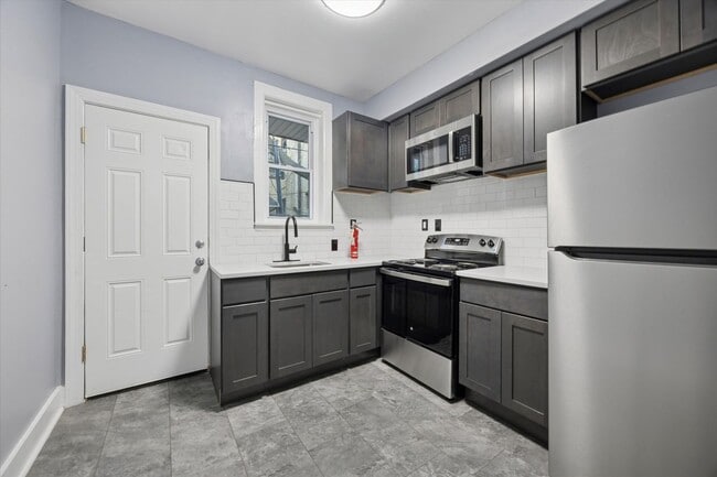 4 Bedroom House North Philly- Will accept ... - 4 Bedroom House North Philly- Will accept ...